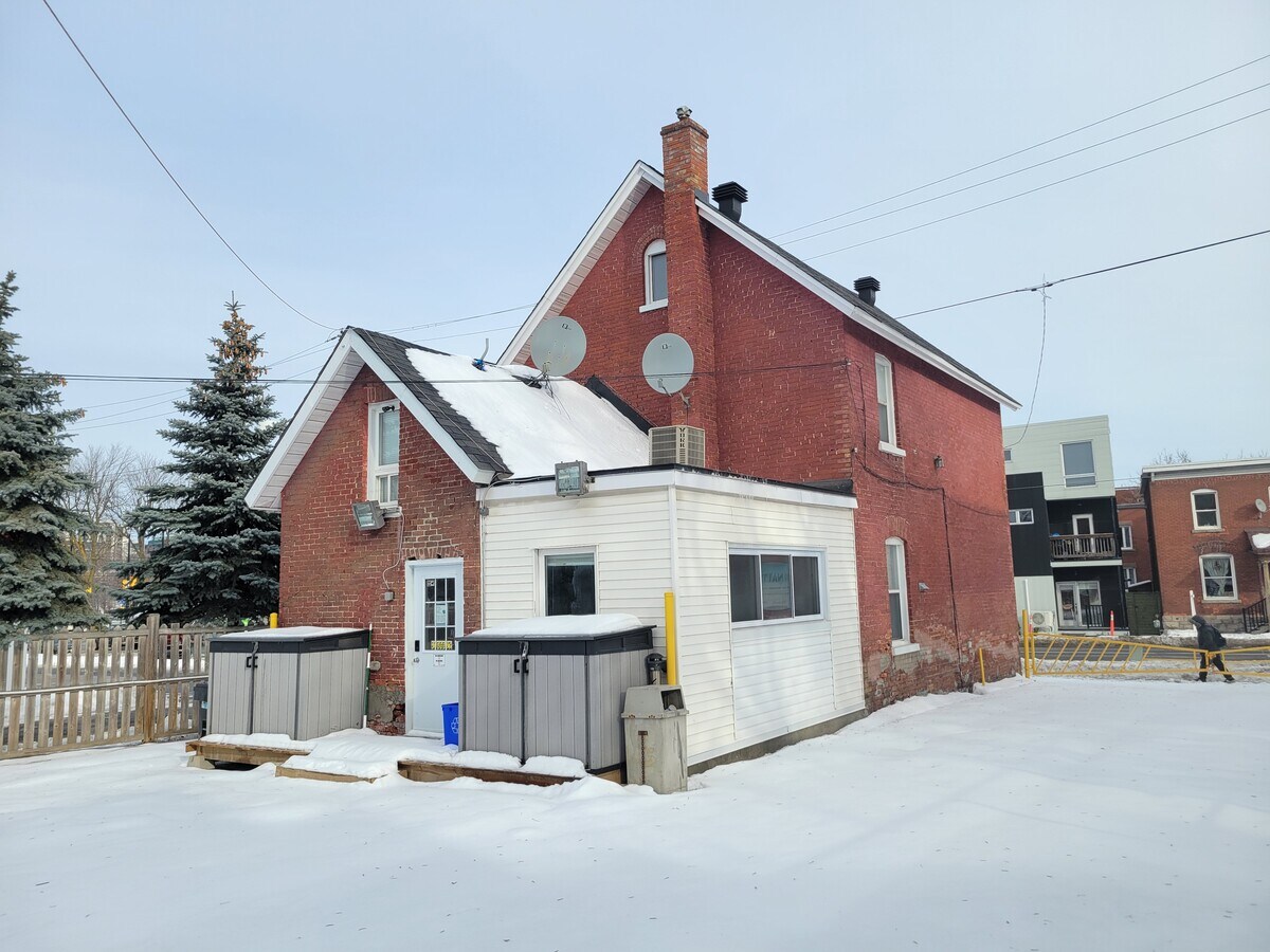 492 Bronson Av, Ottawa K1R 6J9 UK