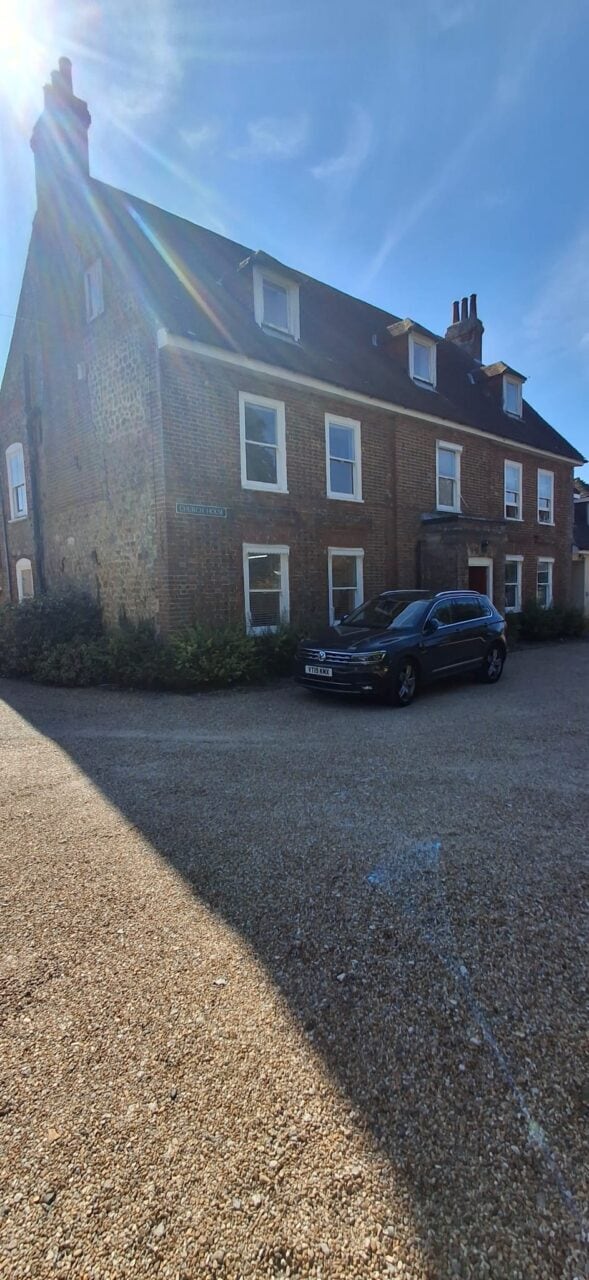 94 Felpham Rd, Bognor Regis to rent Building Photo- Image 1 of 2
