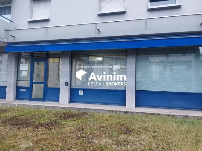Location Commerce 141 m²