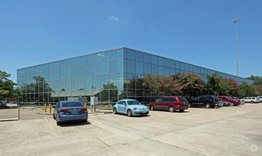 5005 Mitchelldale St, Houston, TX for rent Building Photo- Image 1 of 18