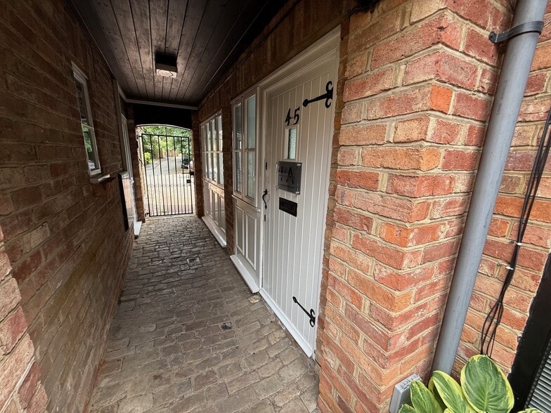 High St, Chalfont St Giles to rent - Building Photo - Image 3 of 5