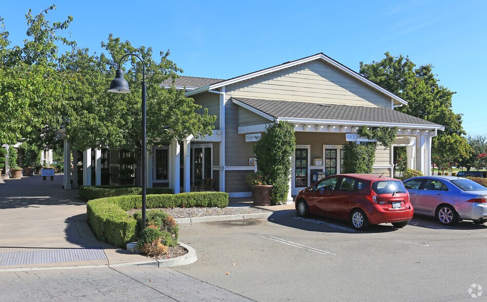 50 Eagle Rock Way, Brentwood, CA for sale - Building Photo - Image 1 of 1