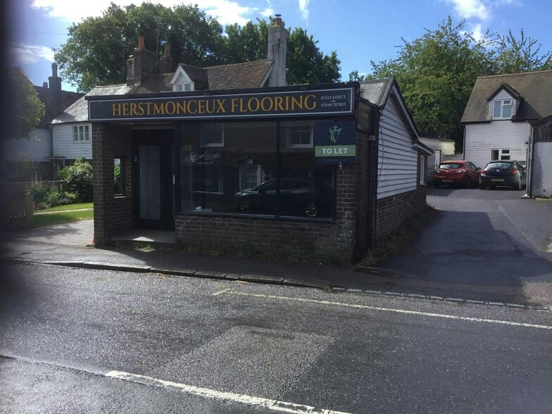 2 Gardner St, Herstmonceux to rent - Building Photo - Image 3 of 3