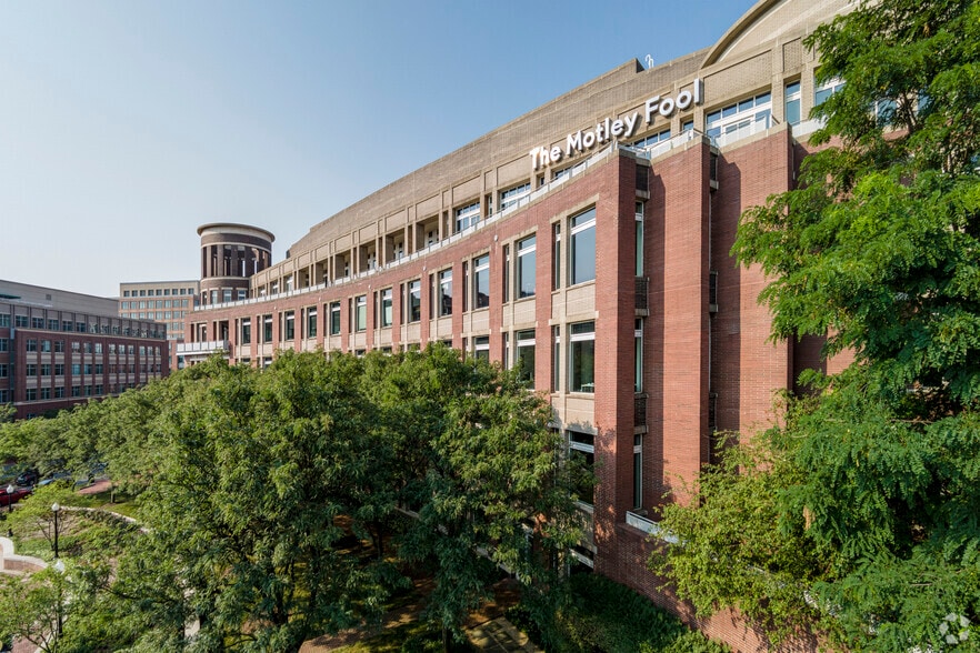 2000 Duke St, Alexandria, VA to rent - Building Photo - Image 2 of 15