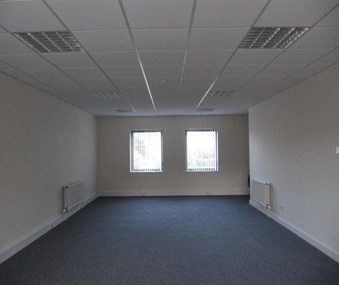 212-218 Upper Newtownards Rd, Belfast to rent - Interior Photo - Image 2 of 3
