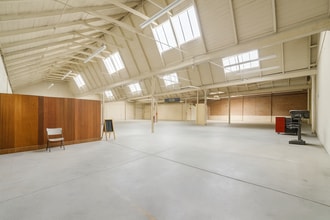 2130-2220 Livingston St, Oakland, CA to rent Interior Photo- Image 1 of 4