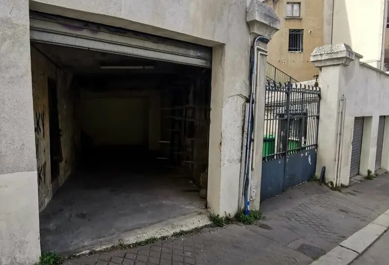 Industrial in Paris to rent - Building Photo - Image 3 of 6