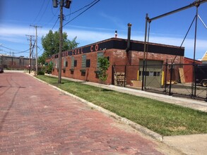 2085 W 114th St, Cleveland, OH for rent Building Photo- Image 1 of 6