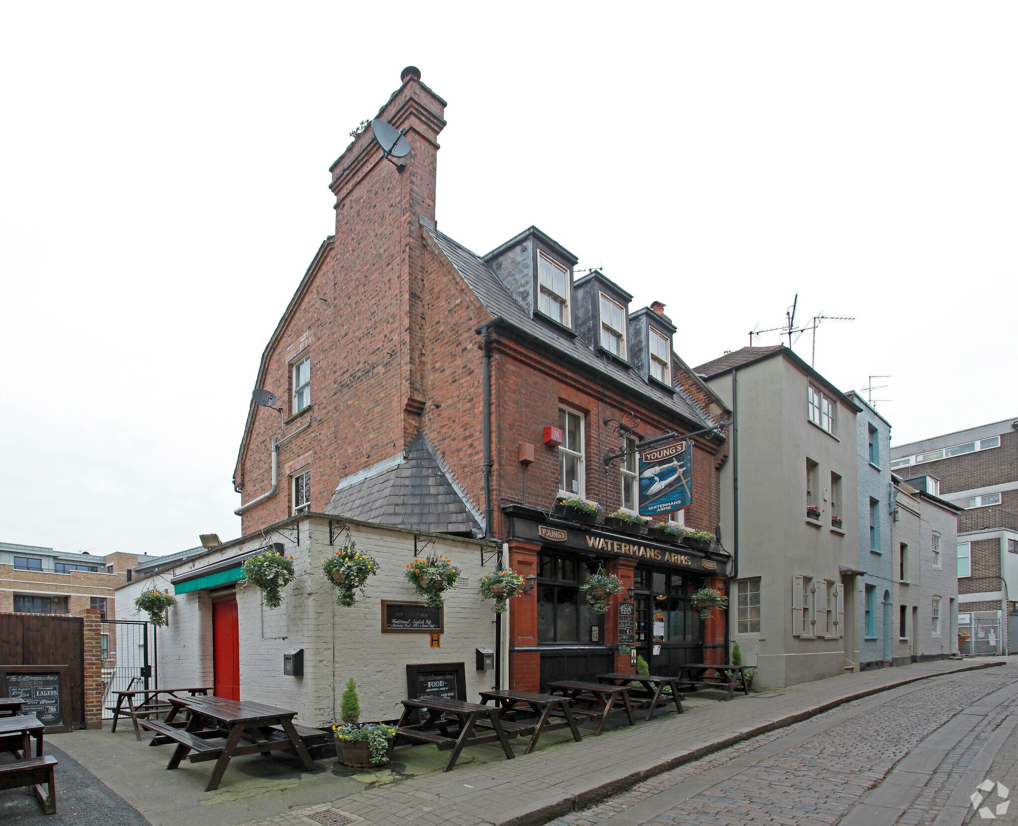 10-12 Water Ln, Richmond for sale Primary Photo- Image 1 of 1