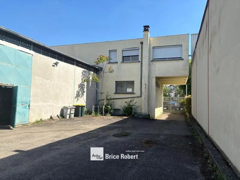 17 Rue Vaucanson, Décines-Charpieu for sale - Building Photo - Image 3 of 6