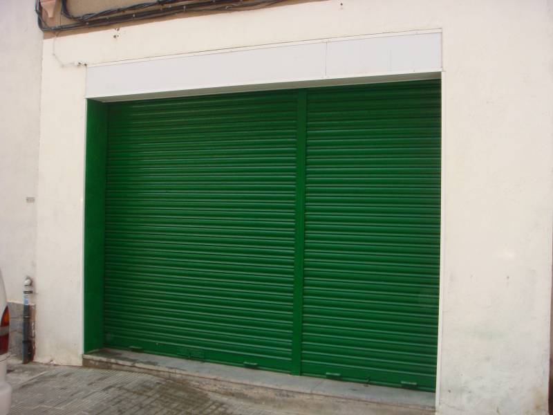 Retail in Manresa, Barcelona to rent Interior Photo- Image 1 of 6