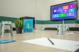 Wilsons Park, Manchester to rent Interior Photo- Image 1 of 5