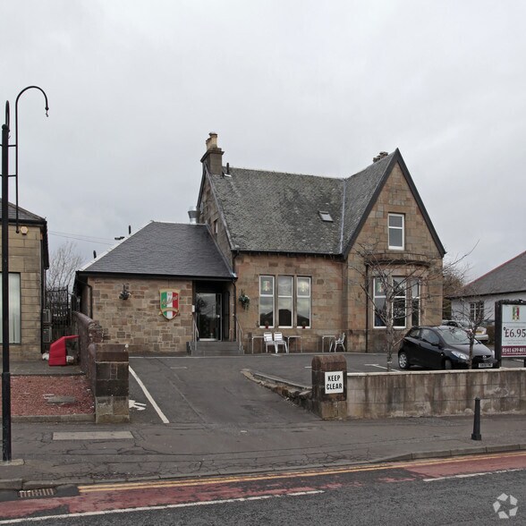 222 Ayr Rd, Newton Mearns, G77 6DR UK