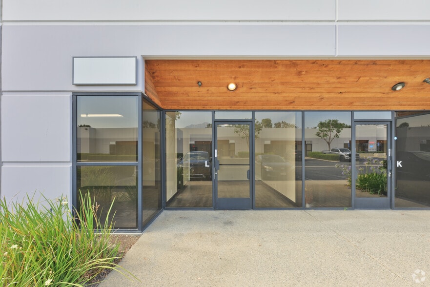 9370 7th St, Rancho Cucamonga, CA to rent - Building Photo - Image 3 of 14