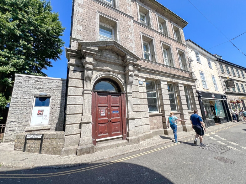 15 High St, St Ives for sale - Building Photo - Image 1 of 7