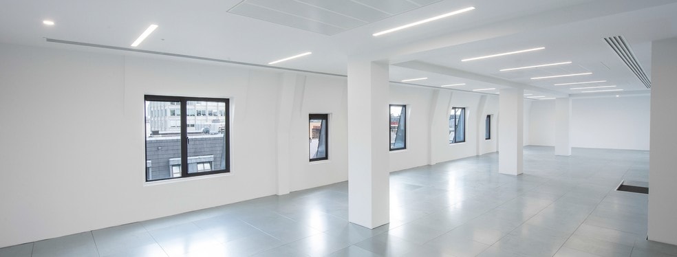 54 Jermyn St, London to rent - Interior Photo - Image 2 of 10