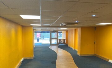 88 Newgate St, Bishop Auckland to rent Building Photo- Image 2 of 3