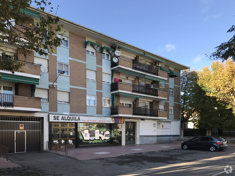 Carretera Hoyo Manzanares, 22, Colmenar Viejo, Madrid for rent - Building Photo - Image 2 of 2