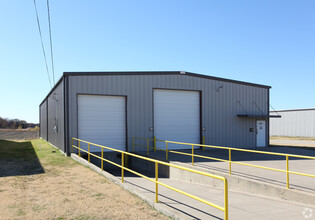 1500 Bruce Way, Seagoville, TX for rent Building Photo- Image 2 of 2