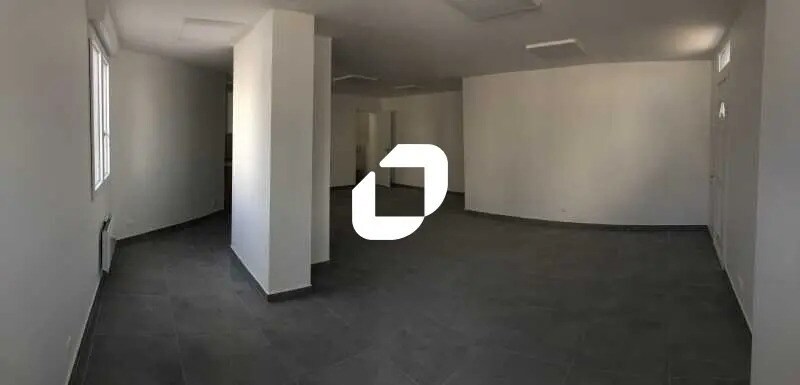 Office in Chevilly-Larue to rent - Interior Photo - Image 2 of 4