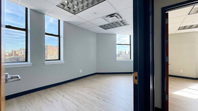 256-260 Broadway, Brooklyn, NY for rent Interior Photo- Image 1 of 12