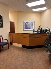 2000 Webber St, Sarasota, FL for rent Lobby- Image 2 of 7