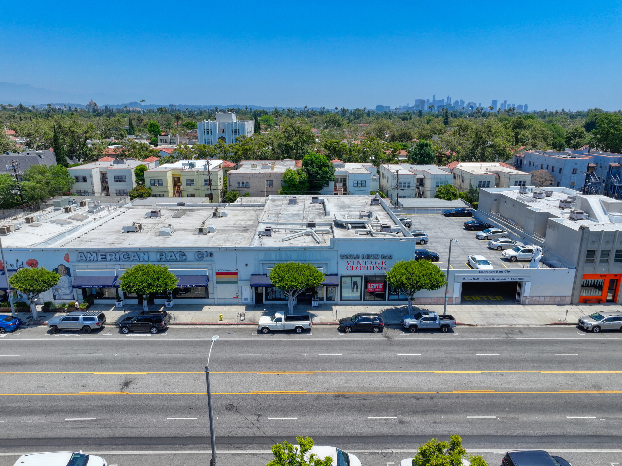 150 S La Brea Ave, Los Angeles, CA for rent Building Photo- Image 1 of 15