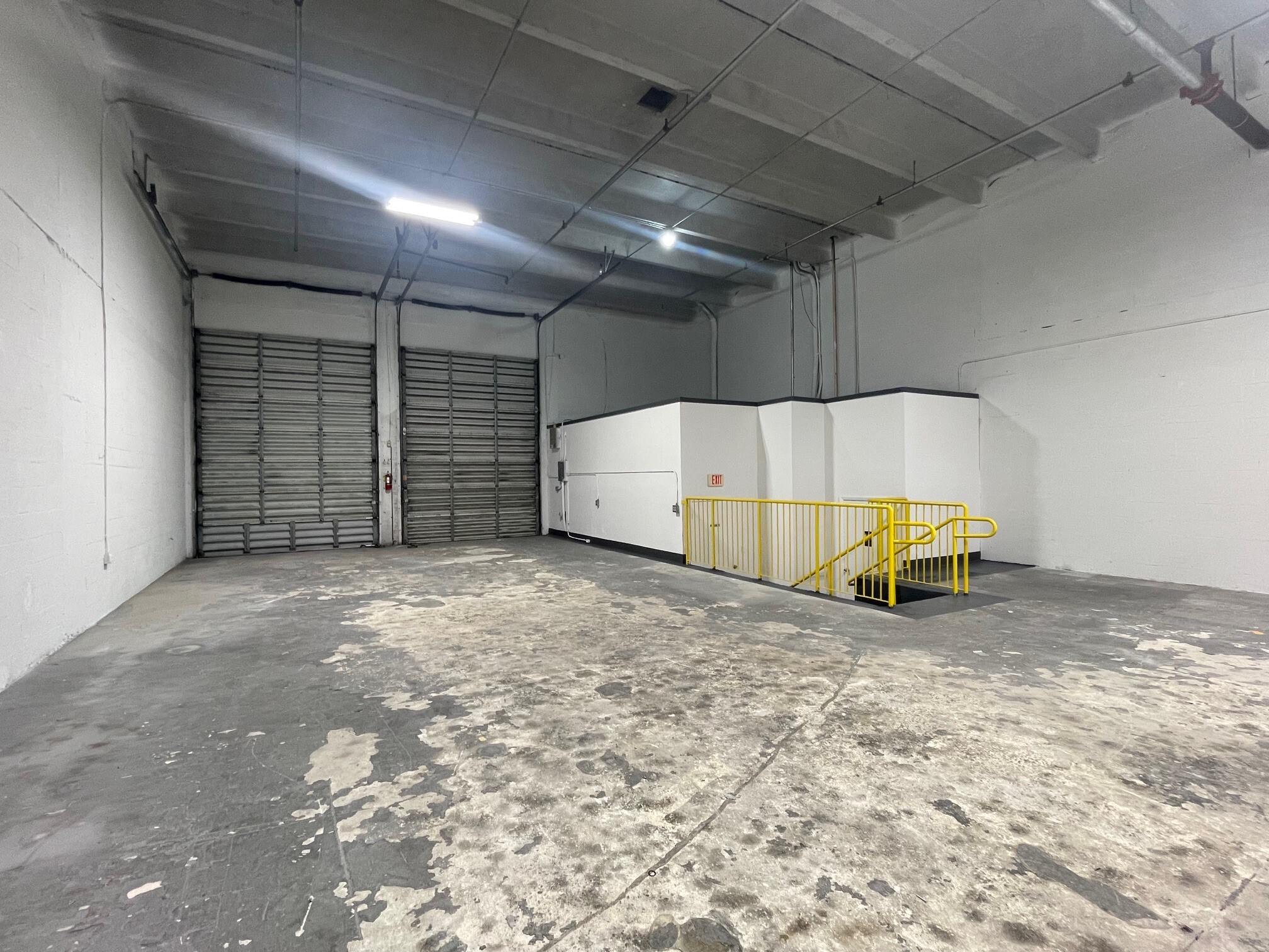 10302 NW South River Dr, Medley, FL to rent Interior Photo- Image 1 of 7