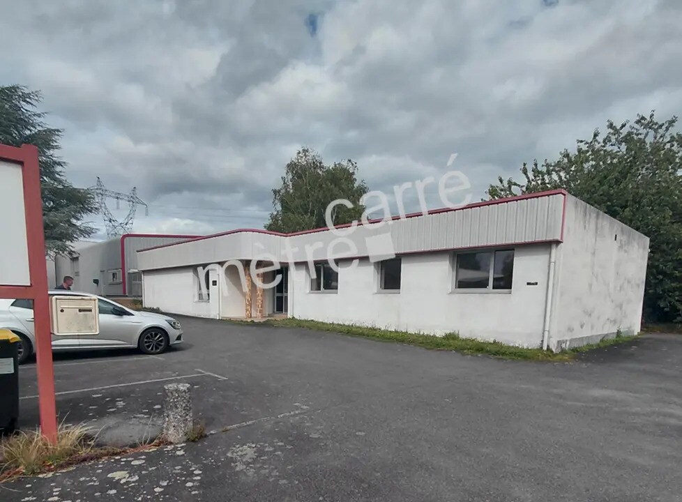 Light Industrial in Sautron for sale Building Photo- Image 1 of 7