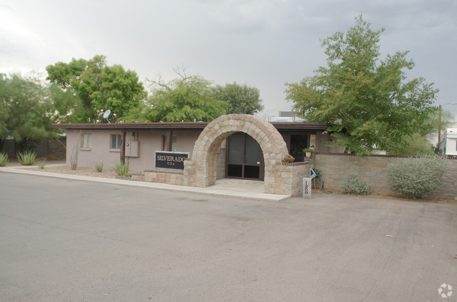 1208 W Roger Rd, Tucson, AZ for sale - Primary Photo - Image 1 of 2