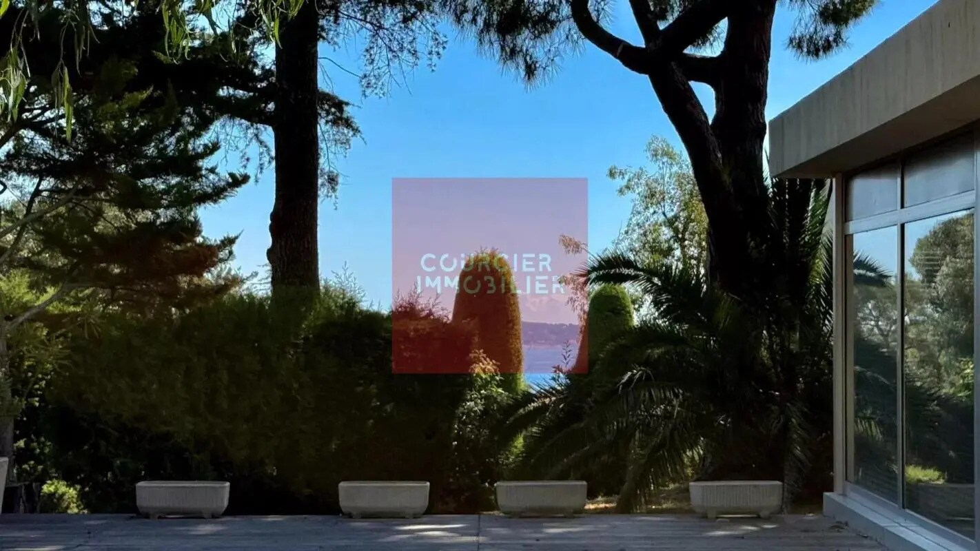 71 Avenue Du Roi Albert 1er, Cannes for sale Primary Photo- Image 1 of 20