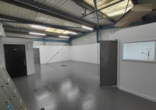 Broadmead Rd, Stewartby to rent Interior Photo- Image 1 of 2