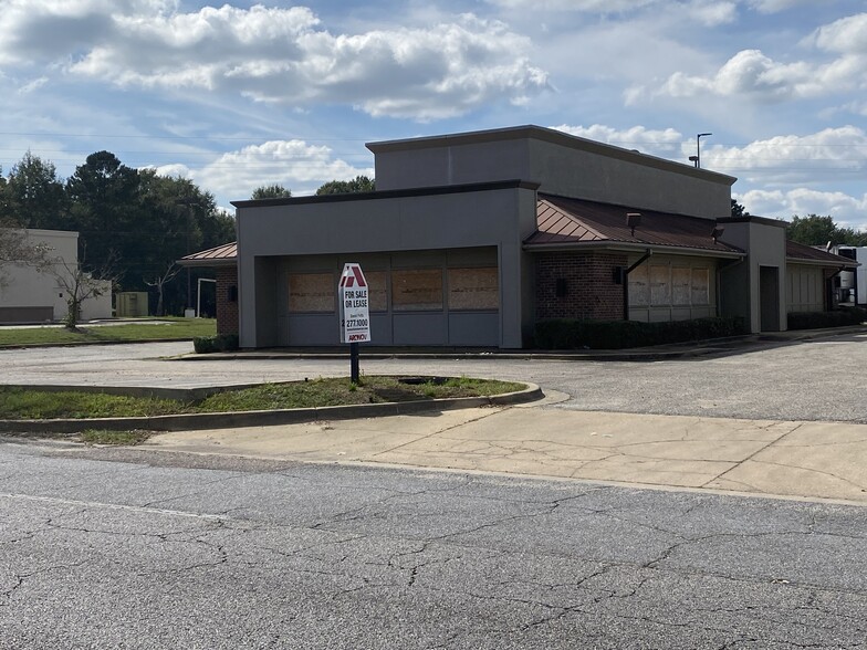 1965 Coliseum Pky, Montgomery, AL for sale - Building Photo - Image 1 of 1