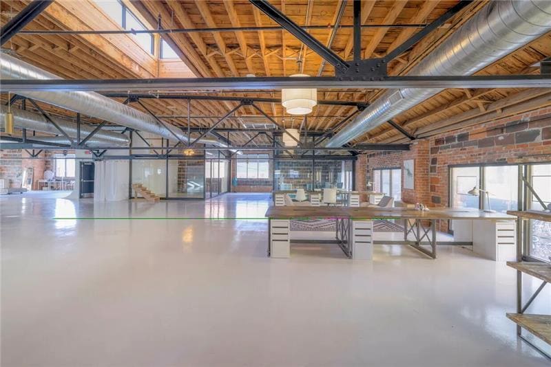 1604 Locust St, Kansas City, MO to rent Interior Photo- Image 1 of 4