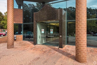 5290 Shawnee Rd, Alexandria, VA to rent Building Photo- Image 2 of 3