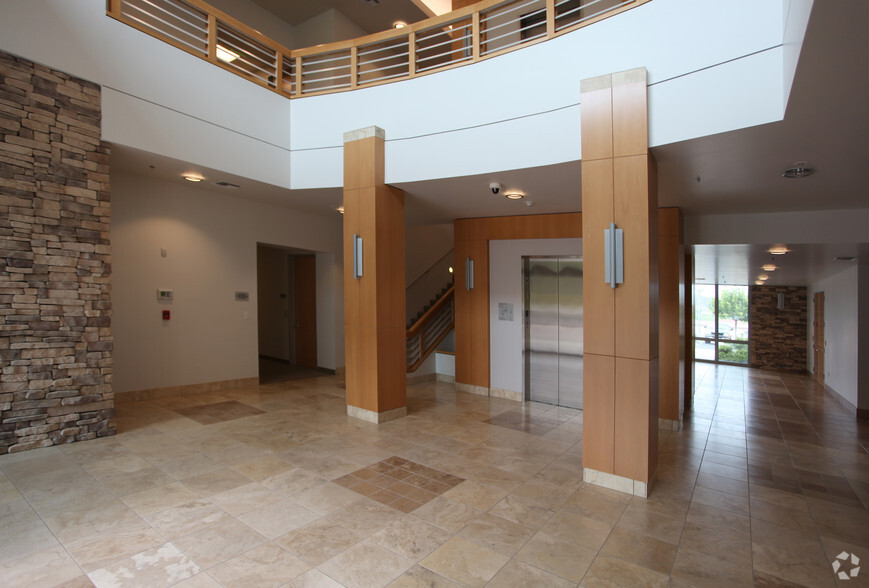 1530 Hilton Head Rd, El Cajon, CA for sale - Lobby - Image 1 of 1