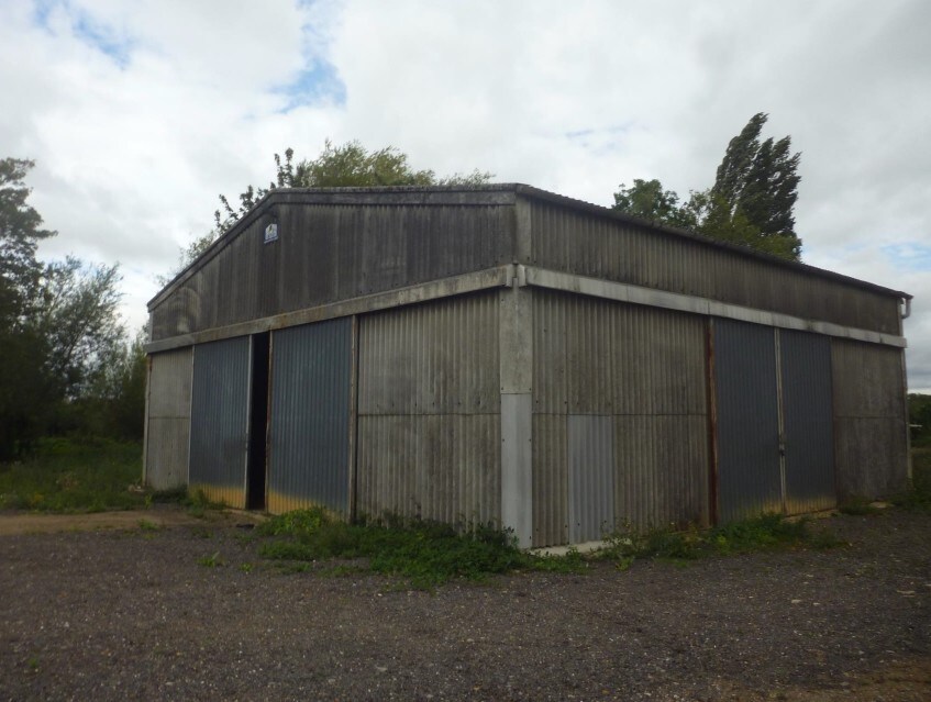 Broom, Biggleswade for sale Primary Photo- Image 1 of 1