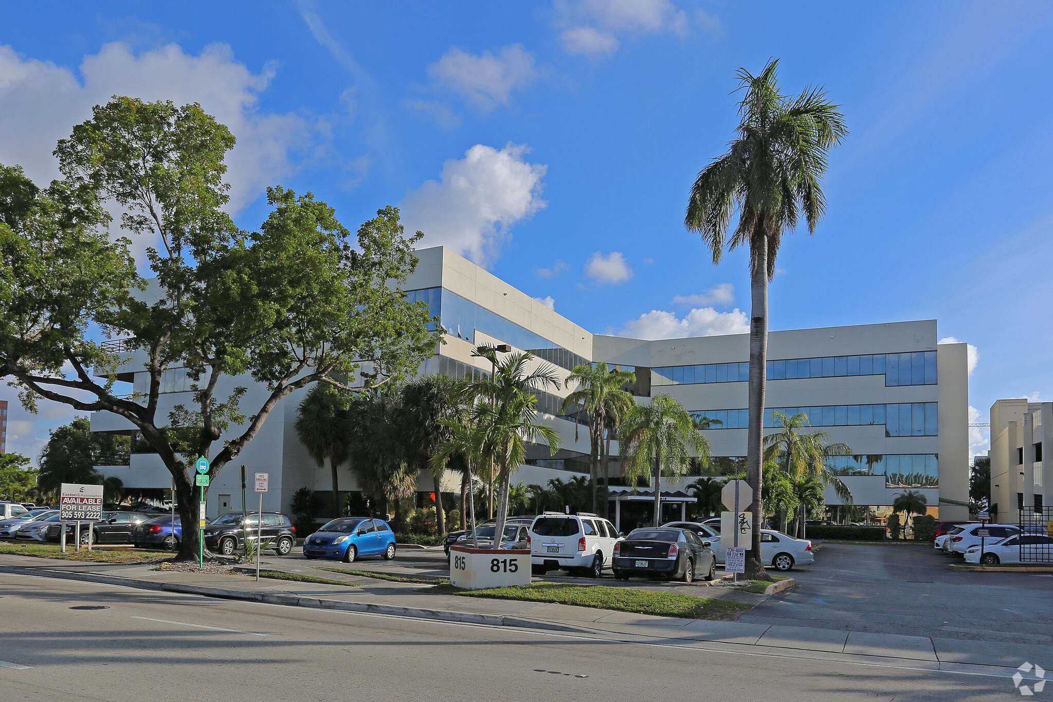 815 NW 57th Ave, Miami, FL to rent Building Photo- Image 1 of 10