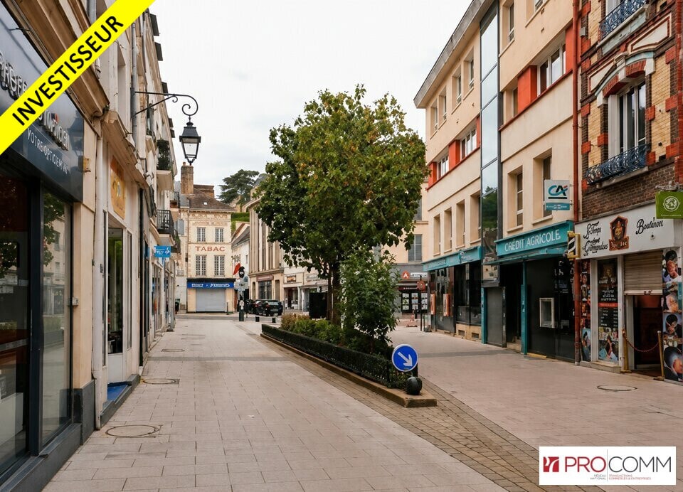 Retail in Avignon for sale Building Photo- Image 1 of 4