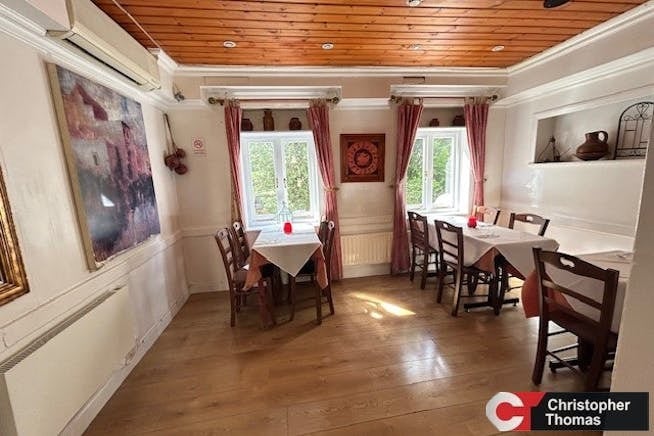 1-3 Church Ln, Windsor to rent Interior Photo- Image 1 of 6