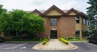 17595 Kenwood Trl, Lakeville, MN for sale Building Photo- Image 1 of 1