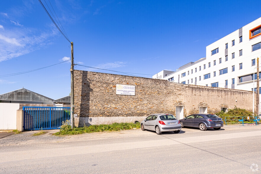 8 Rue James Joule, Rezé to rent - Primary Photo - Image 1 of 4