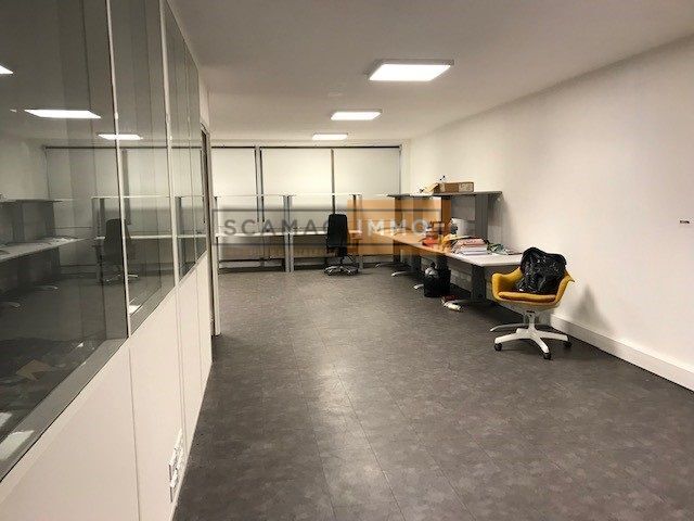 Office in Gometz-la-Ville for sale - Building Photo - Image 3 of 11