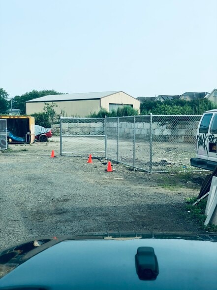 6105 Strickland Ave, Brooklyn, NY to rent - Floor Plan - Image 2 of 4