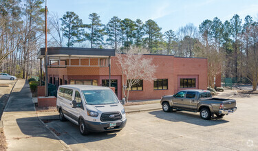 201 Mackenan Dr, Cary, NC for sale Primary Photo- Image 1 of 1