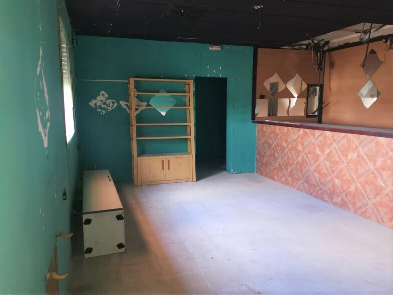 Retail in Candasnos for sale - Building Photo - Image 2 of 19