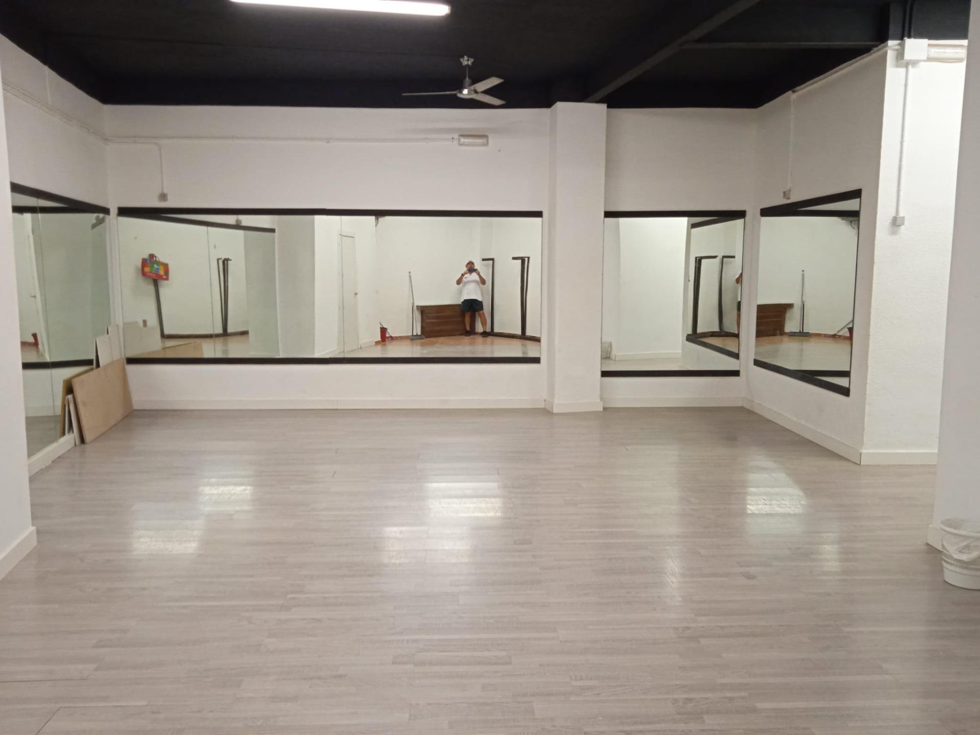 Retail in Córdoba for sale Interior Photo- Image 1 of 14
