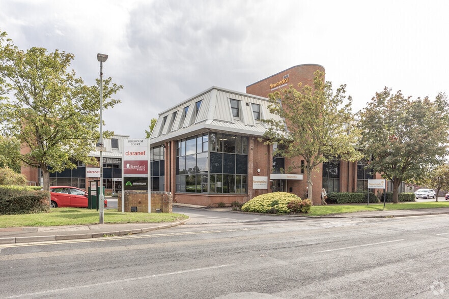 Barnett Way, Gloucester to rent - Primary Photo - Image 2 of 6