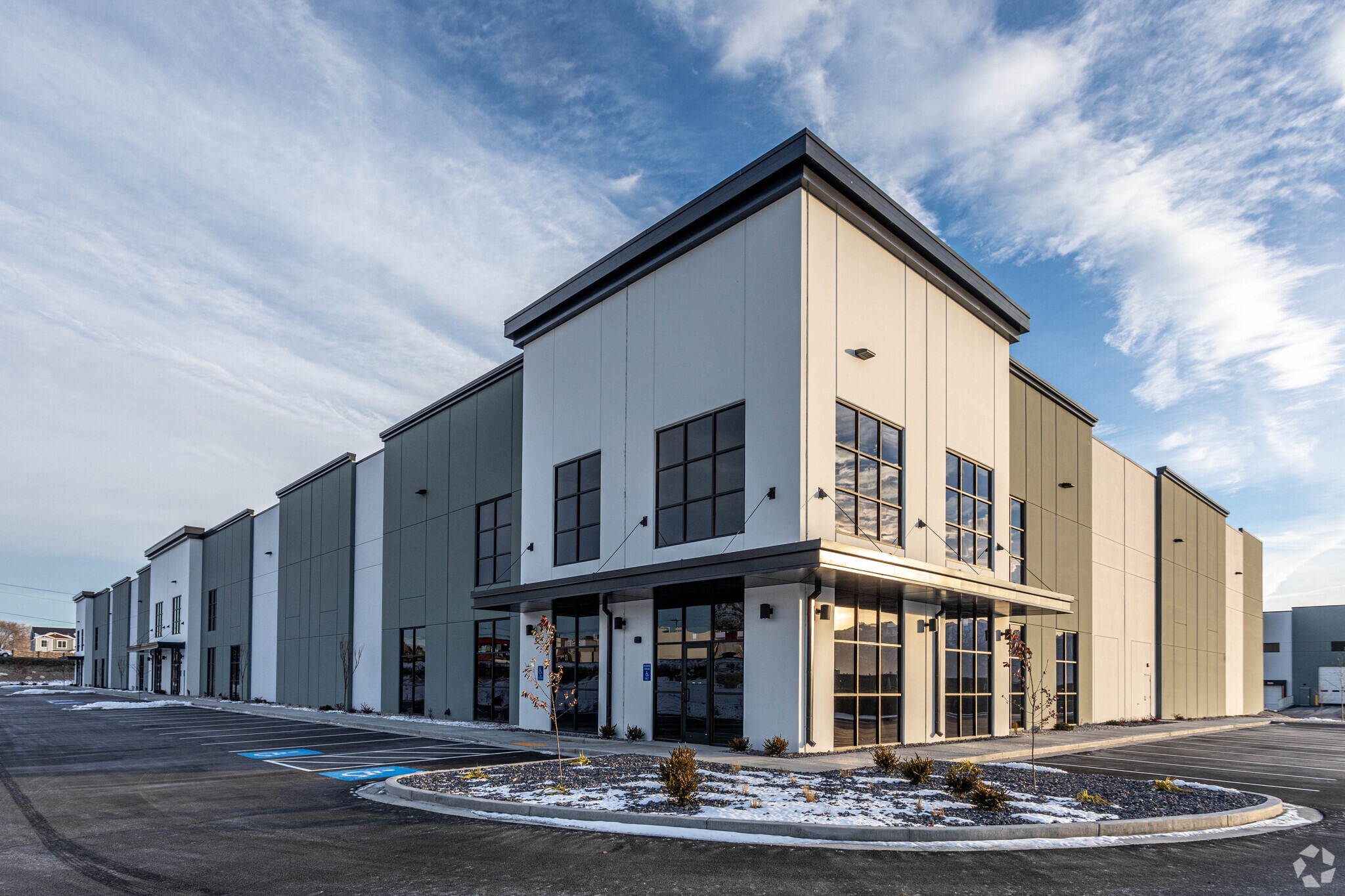 4701 W 6200 S, West Jordan, UT to rent Primary Photo- Image 1 of 8