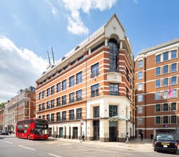 1 Giltspur St, London to rent Building Photo- Image 2 of 17